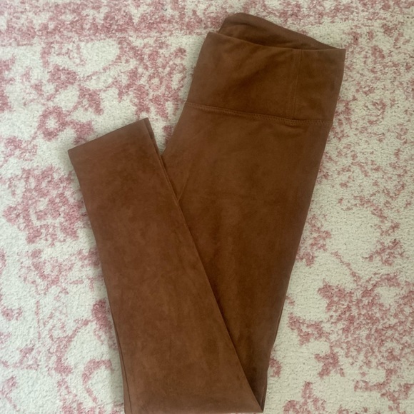 Bagatelle Collection Faux Suede Leggings - Picture 5 of 6